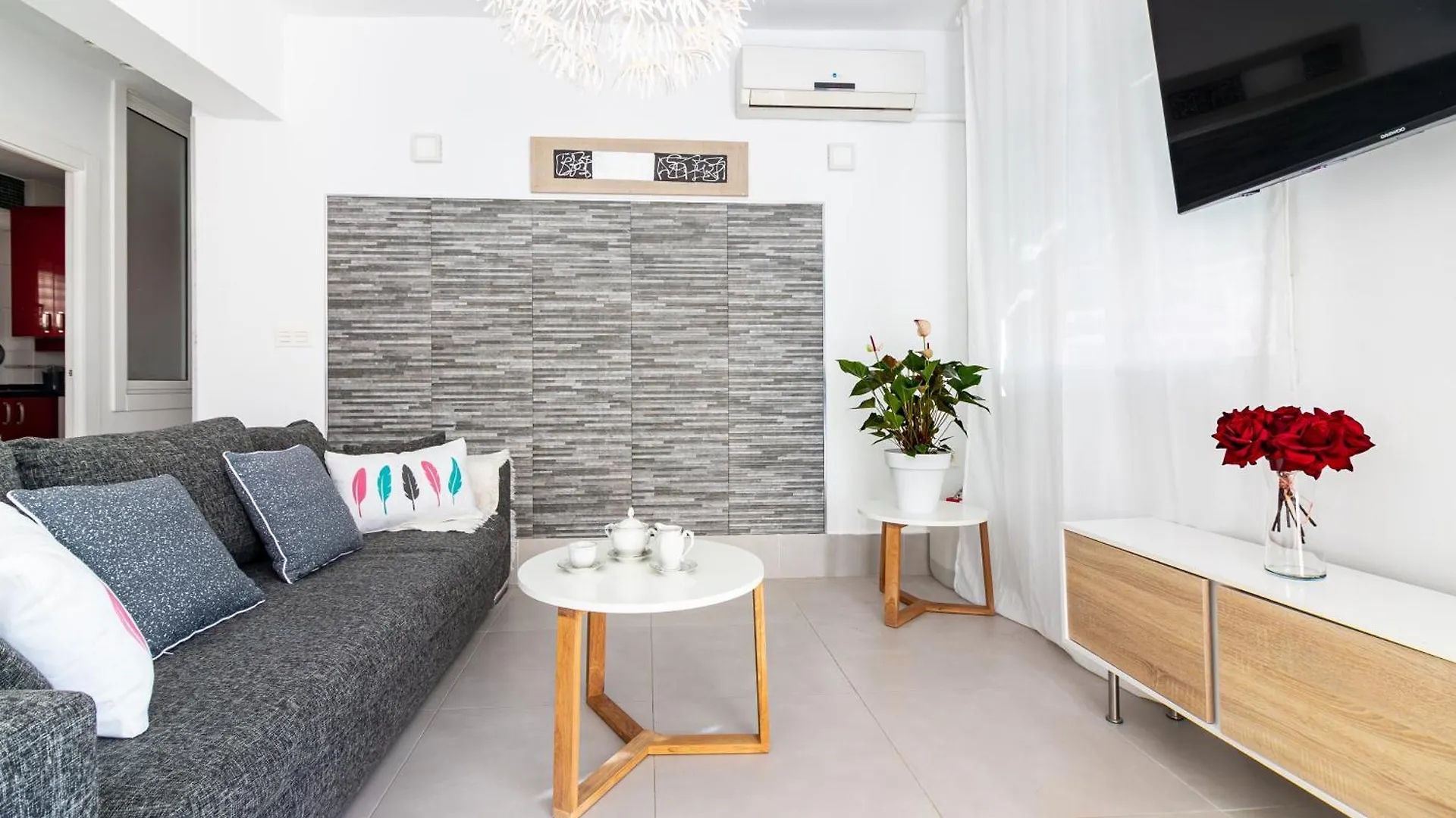 Malaga Center Flat Holidays Salitre Apartment